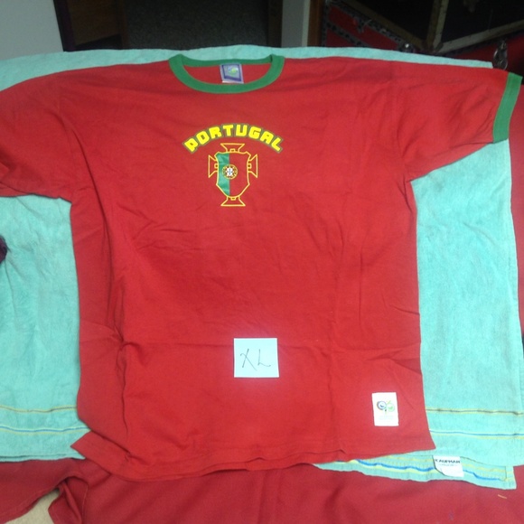 Portugal soccer tshirt - Picture 1 of 1